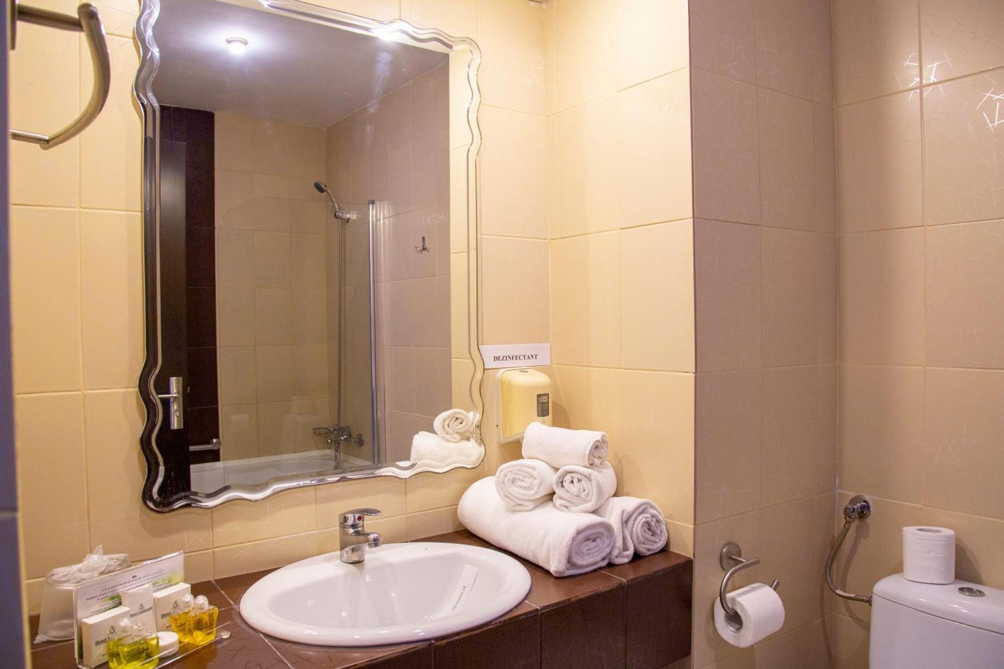 Hotel Ambasador Мамая Экстерьер фото