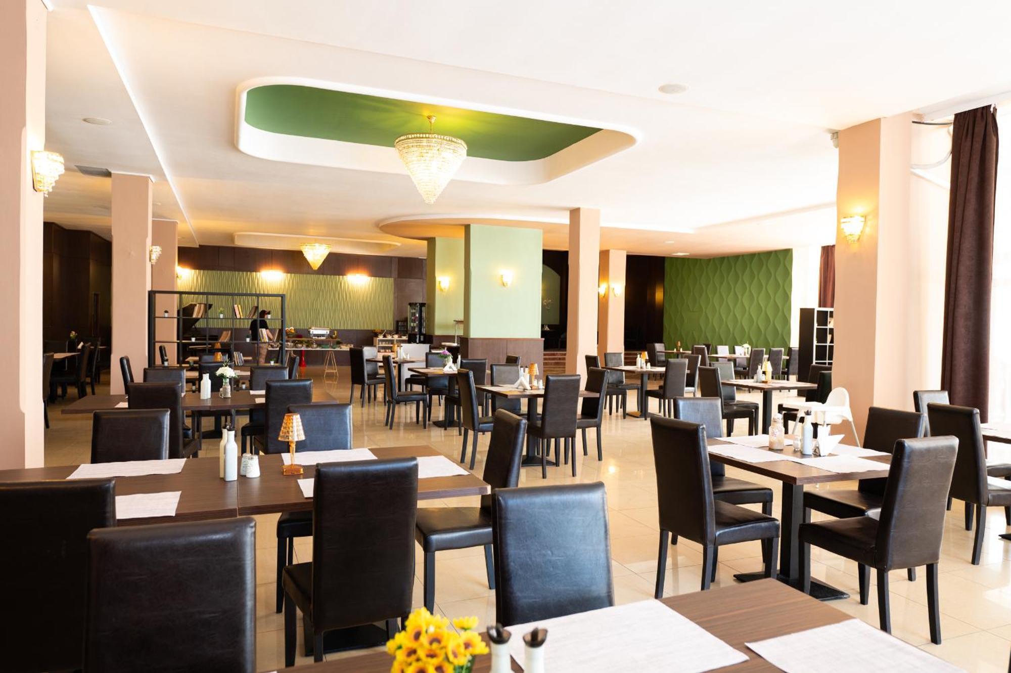 Hotel Ambasador Мамая Экстерьер фото