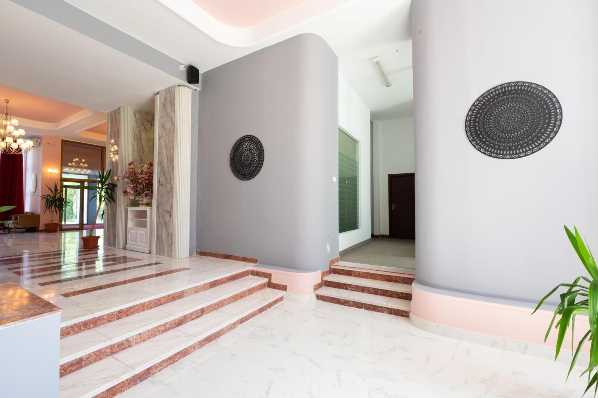 Hotel Ambasador Мамая Экстерьер фото
